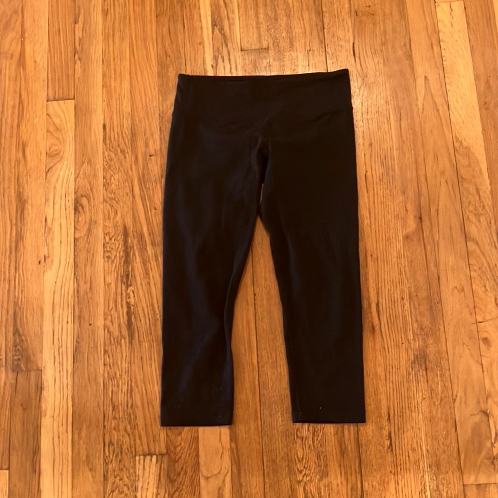 Lululemon Black Capris Size 6